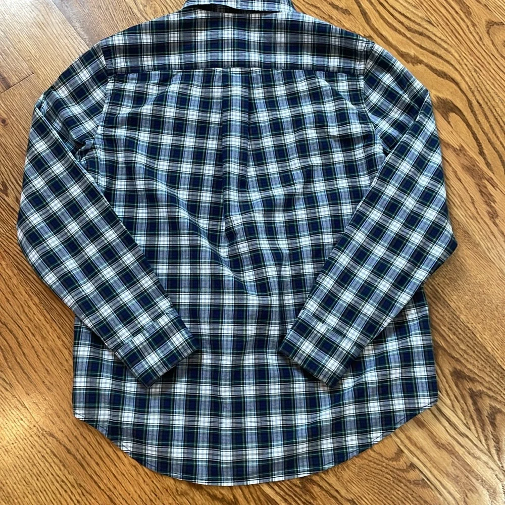 Boy’s Ralph Lauren Button Up/Button Down Shirt. Size Medium 10-12. Like New.